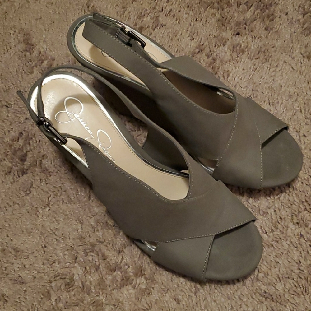 Jessica Simpson Wedges